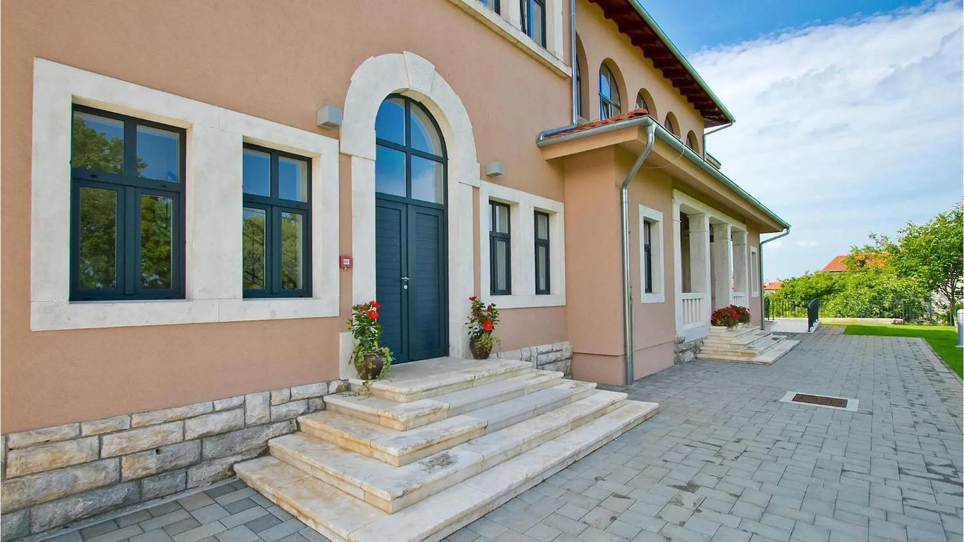 בית נופש Basici Villa Old School House